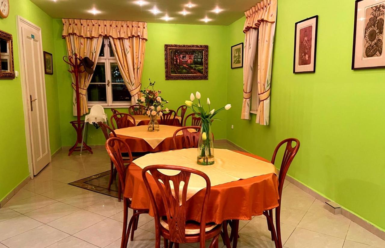 Party Villa Holiday Rent Balatonföldvár Εξωτερικό φωτογραφία