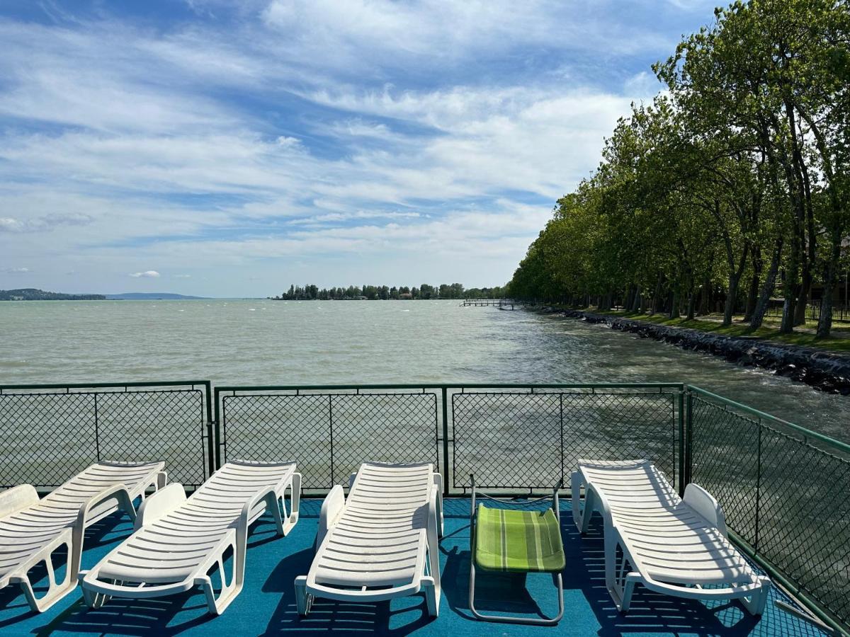 Party Villa Holiday Rent Balatonföldvár Εξωτερικό φωτογραφία